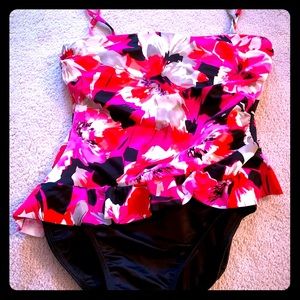 Magic Suit swimwear one piece with removal straps